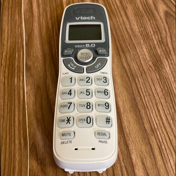 VTech 6.0 White Cordless Telephone W/Caller ID/Call Waiting wall mountable phone - Picture 3 of 13